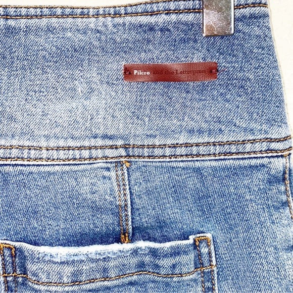 Pilcro & The Letterpress High Rise Wide Leg Cropped Triple Button Jeans - Picture 9 of 9